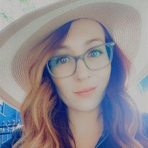 Meet your Posher, Catherine